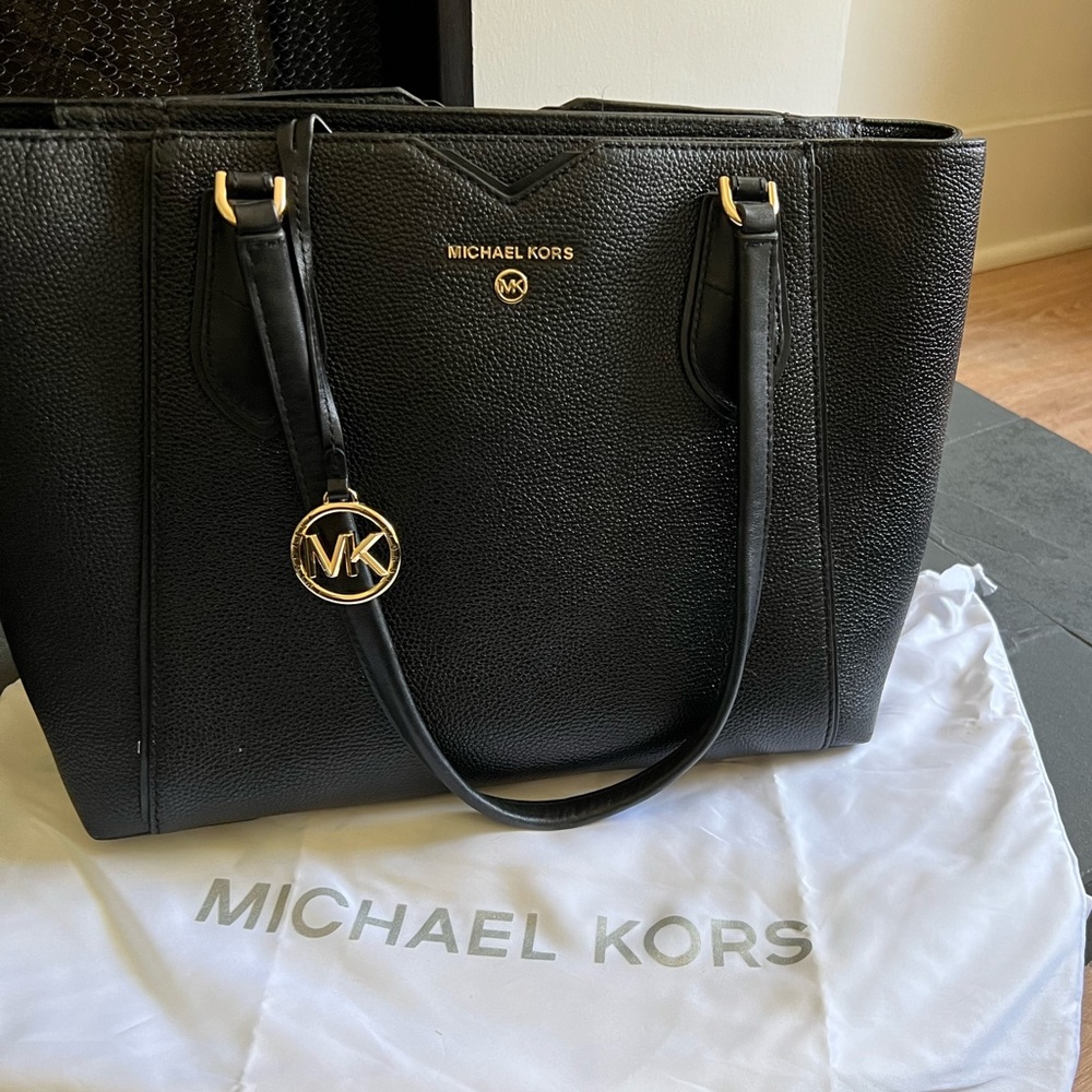 BRAND NEW Michael Kors black leather work tote